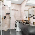 Azjatycki Panoramic Apartman